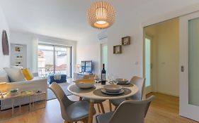 Trindade Family Apartment W/ Parking Place